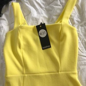 Yellow dress bodycon. Never worn.
